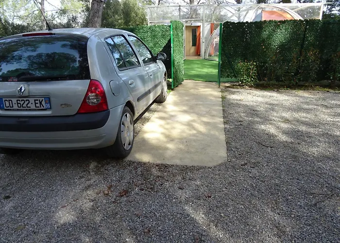 Les Chambres D\'Hotes Au Bois Fleuri