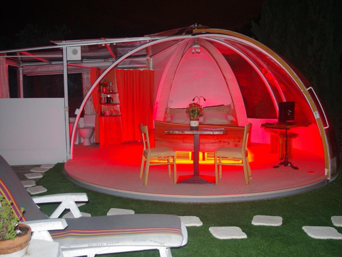 Les D'hotes Au Bois Fleuri Couette-café