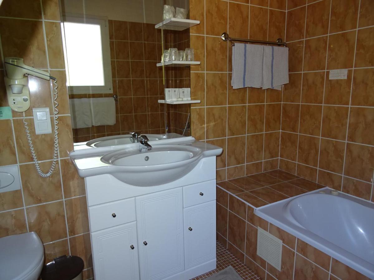 Les D'hotes Au Bois Fleuri Roquebrune-sur Argens