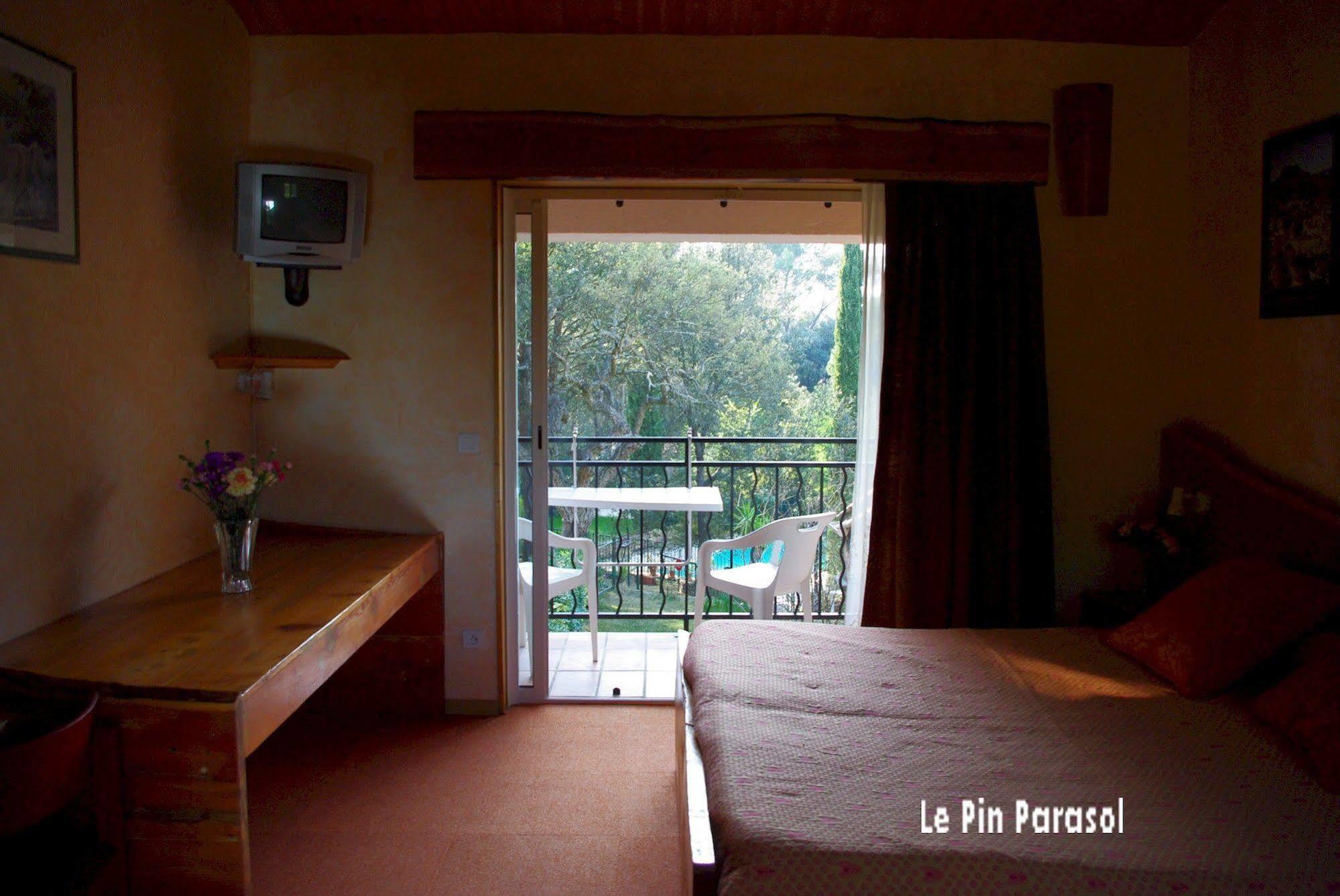 Les D'hotes Au Bois Fleuri Frühstückspension Roquebrune-sur Argens